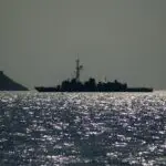 Двајца мигранти загинаа, 16 повредени во обид за премин преку Ла Манш со брод