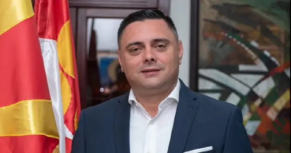 Градоначалникот на Кавадарци Јанчев го осуди нападот кон ФФМ и ги брани односите со федерацијата
