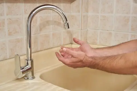Дел од Топанско Поле утре ќе остане без вода