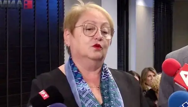Наместо ученици, во училишните ходници и дворови ќе дежураат наставници, најави Јаневска по случајот во Ѓорче Петров