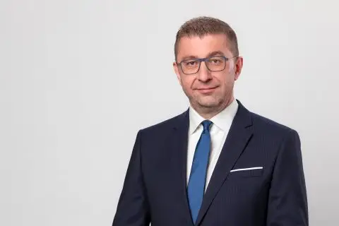 МИЦКОСКИ: Македонскиот јазик не е само средство за комуникација, туку жив сведок на вековната историја и национална посебност