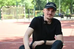 ВИДЕО | Ем Германец, ем наш – Финн учи македонски и шутира како Елмас