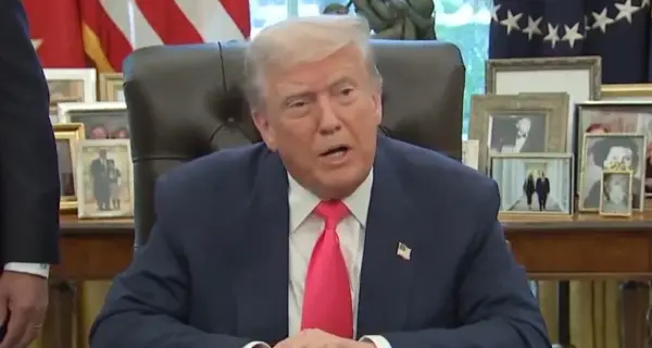 Трамп повторно го нападна папата, вели дека „загрозува многу католици“