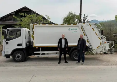 Општина Демир Хисар доби комунално специјализирано возило за собирање и транспорт на отпад