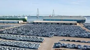ЕУ ги гледа новите царини за увоз на автомобили во САД како пречка за трговската спогодба