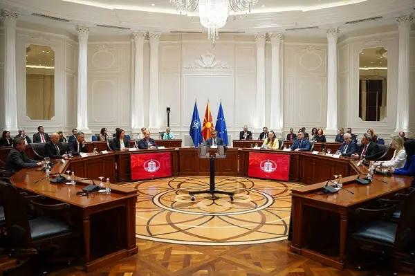 Мицкоски за реконструкција на Владата: Правиме анализи, ќе ги слушнеме ставовите на коалициските партнери, не е ислучено приклучување и на други партии