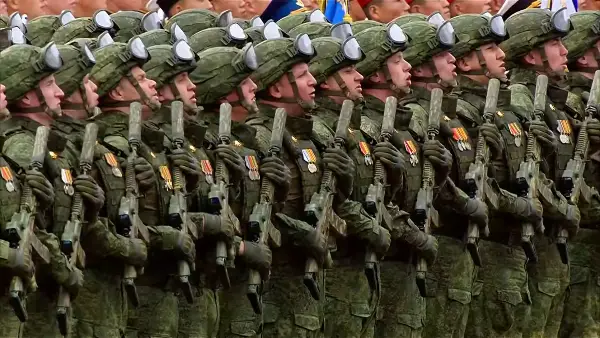 VIDEO Лоша воена парада во Москва. Путин: Победата отсекогаш била и ќе биде наша