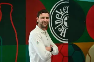 ВИДЕОИНТЕРВЈУ: Томас ван Бохемен (Heineken International B.V. Global): „Да се стремиш кон совршено точенo пиво е како да постигнеш гол“