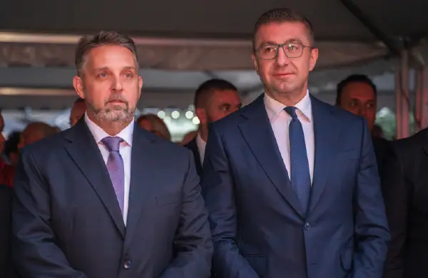 Градоначалникот на Карпош не дал оставка, туку е на боледување - политички глодари се ситат на неговото здравје, вели Мицкоски