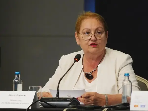 Јаневска најави казни за родителите: Државата ќе го менува законот по насилството во училиштето во Ченто