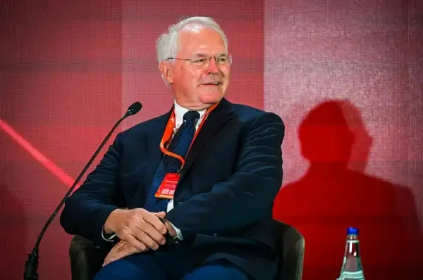 Кристофер Хил на „Македонија 2025“: Европа го сака Балканот, но не и балканските проблеми
