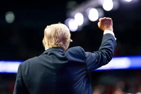 Трамп пристигна во Пекинг