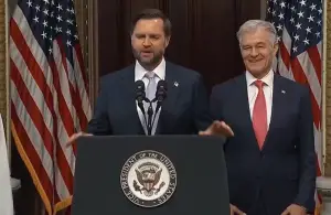 Џеј Ди Венс за изјавите на Трамп за наследникот: „Природно е малку да се шегува со нас“