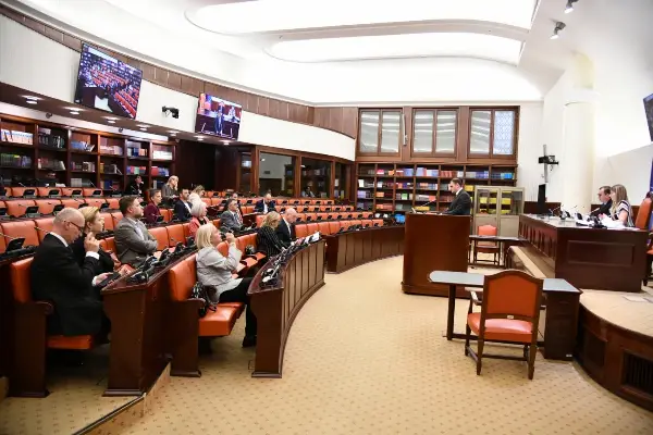 Предлог-законот за парнична постапка помина прво читање во Собранието