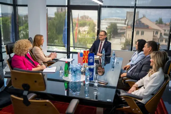 Проданоски и американската амбасадорка Варнс разговараа за развојот на Прилеп