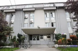 Две лица под истрага за примање пари за влијание врз судии во Гостивар