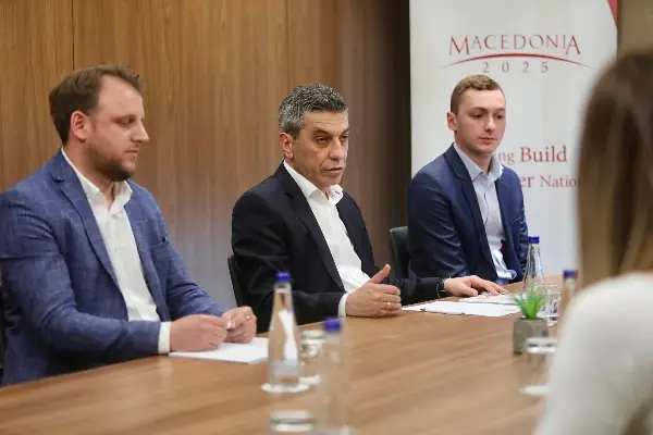 Поддршка за инвестиции од дијаспората: Меџити се сретна со претставници на МК25