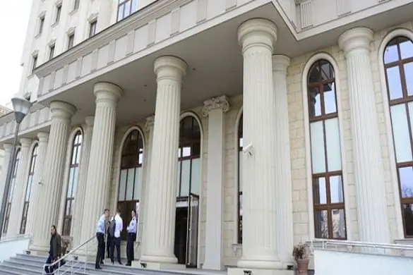 Одземен е пасошот на претседателот на судот во Гостивар, осомничен за мито