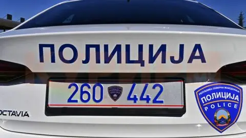 Две лица повредени, со возило излетале од патот