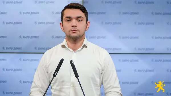 (ВИДЕО) Студентските стипендии не се намалени, СДСМ манипулира – велат од УМС на ВМРО-ДПМНЕ