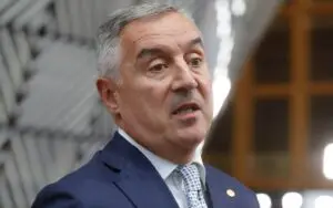 Мило Ѓукановиќ ги обвини Србија, Русија и странските служби за сите афери