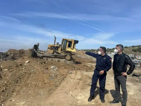 Почивалец: Во наредните денови состојбата со пожарот на депонијата во Радовиш целосно ќе биде санирана