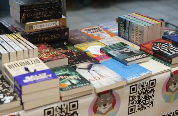 „Книгите не се во криза, туку начинот на читање“: Јуроп хаус Тетово го одбележа Денот на Европа со литература, дебати и млади читатели