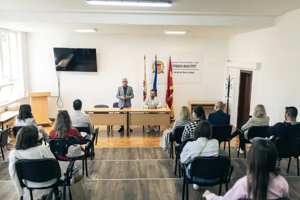 Коњановски пред студентите во Битола: Вратите на Општината се отворени за младите