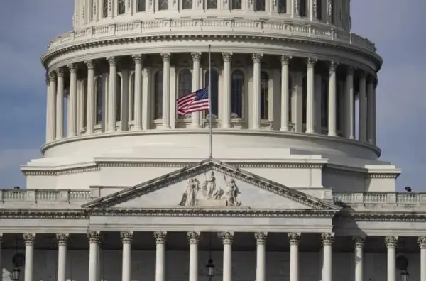 Републиканците го блокираат гласањето: Трамп останува со „одврзани раце“
