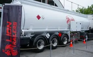 Македонската компанија Лајон Трејлерс промовираше најлесна европска полуприколка за транспорт на опасни материи