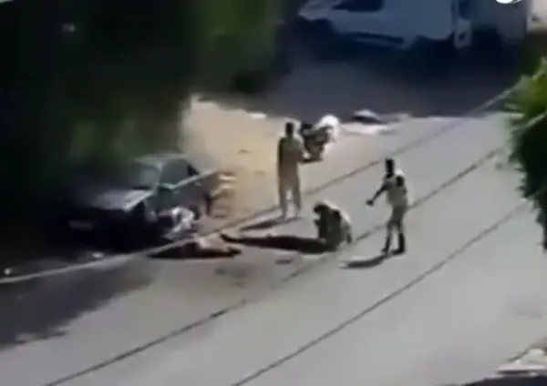 Убиени се шест болничари, додека му помагаат на повреден човек на југот на Либан (Вознемирувачко видео) 