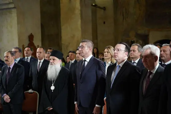 Николоски: Свeти Кирил и Методиј оставија неизбришлива трага во историјата, продолжуваме да вложуваме во образованието и младите генерации