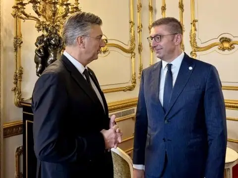 Хрватскиот премиер Андреј Пленковиќ утре во посета на Македонија