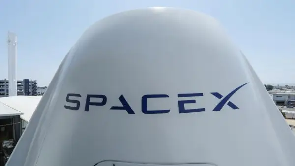 SpaceX влегува во историско IPO со биткоинска ризница вредна 1,45 милијарди долари