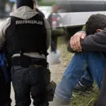 Мигранти од Египет донесени во Македонија: Приведени двајца криумчари од Косово, определен притвор од 30 дена