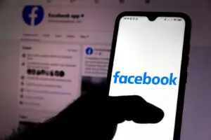 Лансирана е нова апликација за Facebook групи