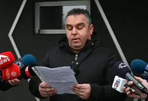 Наунов со остра реакција: Не може смртта на 63 деца да се сведе на „несреќен случај“