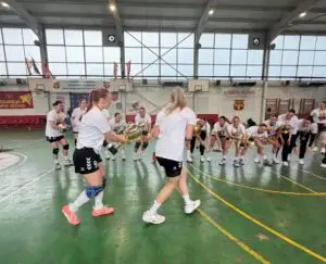 Ракометарките на Ѓорче Петров го кренаа шампионскиот пехар