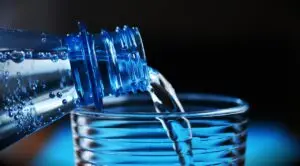 330.000 шишиња вода од 0,5л за Моравичкиот округ, од 25 мај е без вода