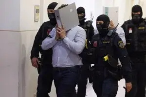 Австриецот кој го планирал нападот на концертот на Тејлор Свифт во Виена е осуден на 15 години затвор