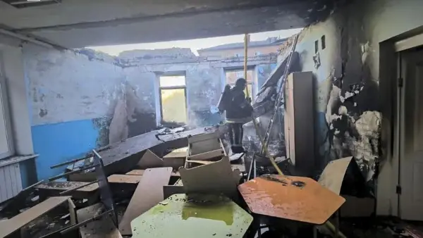 (ВИДЕО) Руски дрон погоди станбена зграда во Романија