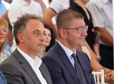 Мицкоски и Алиу на средба со здруженијата за Предлог-законот за заштита од употреба на производи од тутун или сродни производи