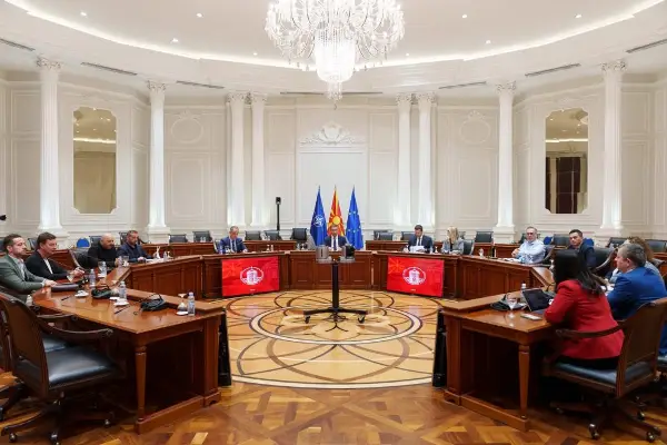 Мицкоски: Предлог – законот против пушењето е компромисно решение на засегнатите, очекувам во вторник да биде на седница на Влада
