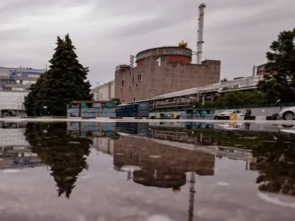 Русија ја обвинува Украина за напад врз нуклеарната централа, Киев одговори