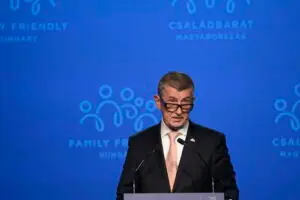Бабиш: Чешка годинава веројатно нема да може да ја исполни целта на НАТО за распределба на трошоците за одбрана