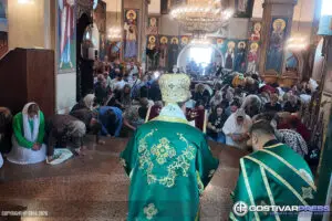 Празникот Педесетница – Духовден одбележан во храмот „Успение на Пресвета Богородица“ во Гостивар