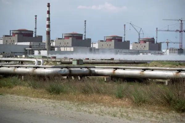 Украински дрон ја погоди нуклеарната централа Запорожје, МААЕ загрижена
