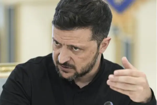 Зеленски: Украина е под закана од масивни комбинирани руски воздушни напади