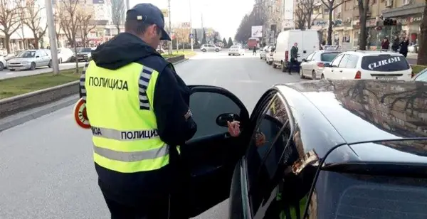 ВО МАЈ: Полицијата одзема 238 возила, регистрирани 16.885 сообраќајни прекршоци