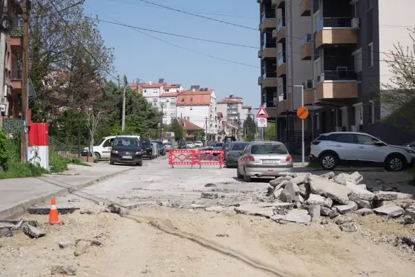 Реконструкцијата продолжува, ќе се отстранува асфалтот од цела „Моша Пијаде“
